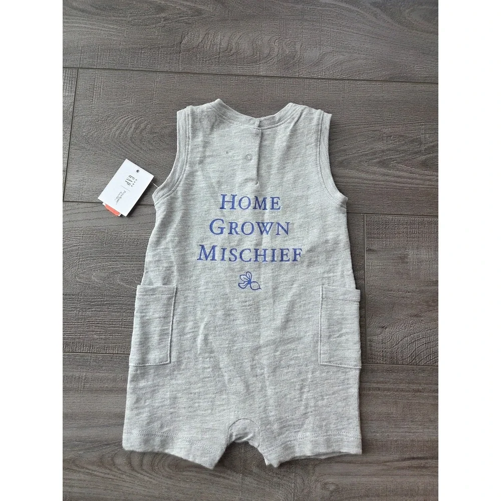 GAP nwt size